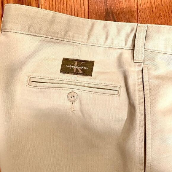 CALVIN KLEIN KHAKIS 100% COTTON 34”x34” - Picture 3 of 7